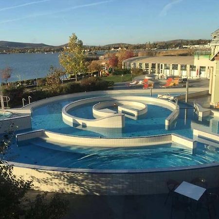 Azur Apartman Lägenhet Velence Exteriör bild